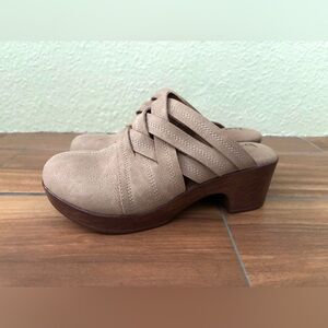 B.O.C. Tan Johana Comfort Clog Size: 6